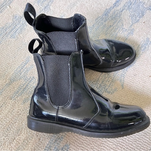 DR MARTENS FLORA PATENT LEATHER CHELSEA BOOTS SIZE 7 - Picture 13 of 15